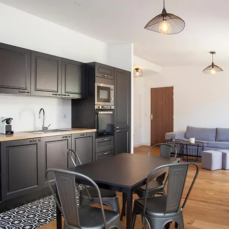 Appartements Rue Bonaparte, Quartier Citadelle Place Foch *