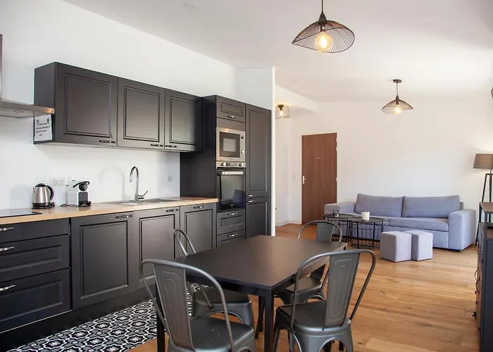 Appartements Rue Bonaparte, Quartier Citadelle Place Foch *