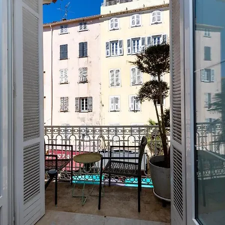 Les R Bonaparte - De Standing Au Coeur De La Vieille Pietonne Ajaccio (Corsica)