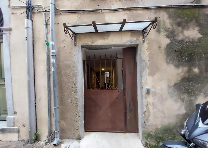 Appartements Rue Bonaparte, Quartier Citadelle Place Foch *